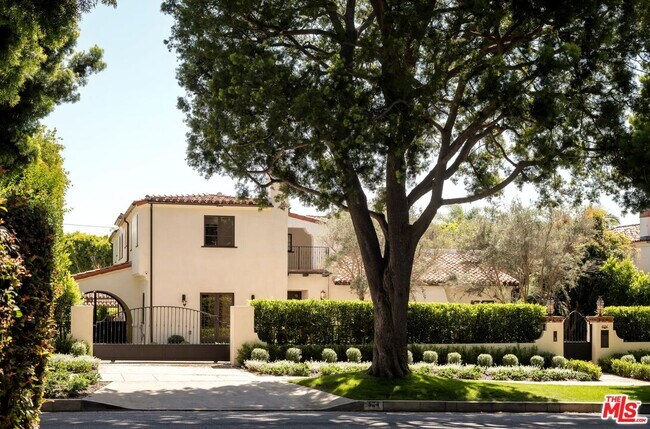 Building Photo - 624 N Arden Dr