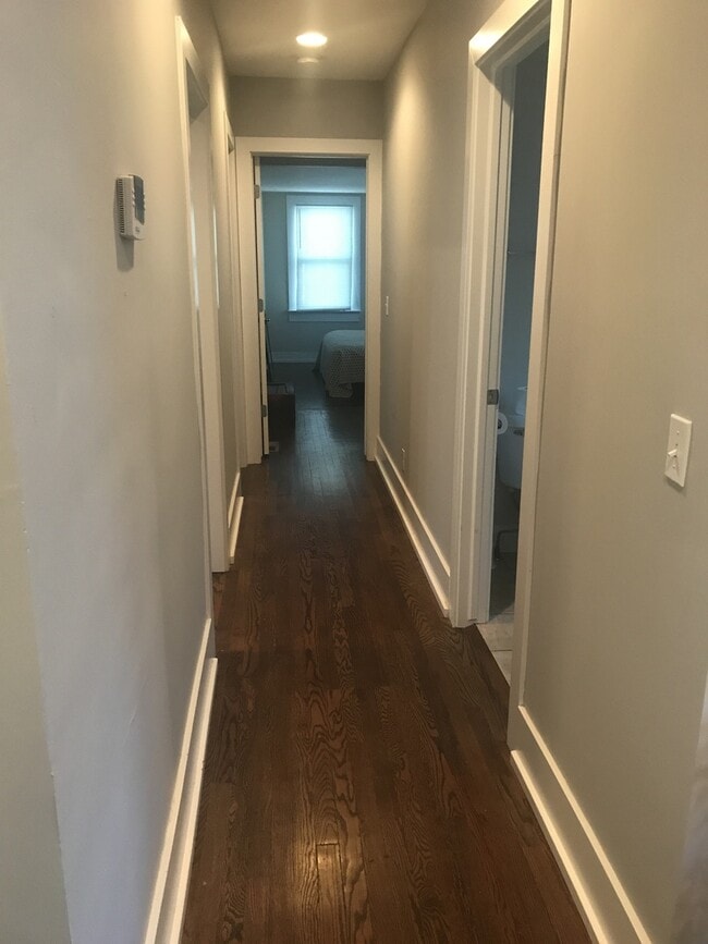 Building Photo - Beautiful House in The Benson Area! Large 2 car Garage!