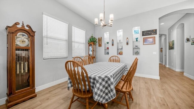 Building Photo - 23080 E Carriage Wy