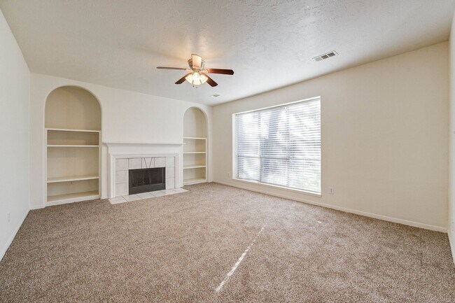 Building Photo - 1326 Chesterpoint Dr