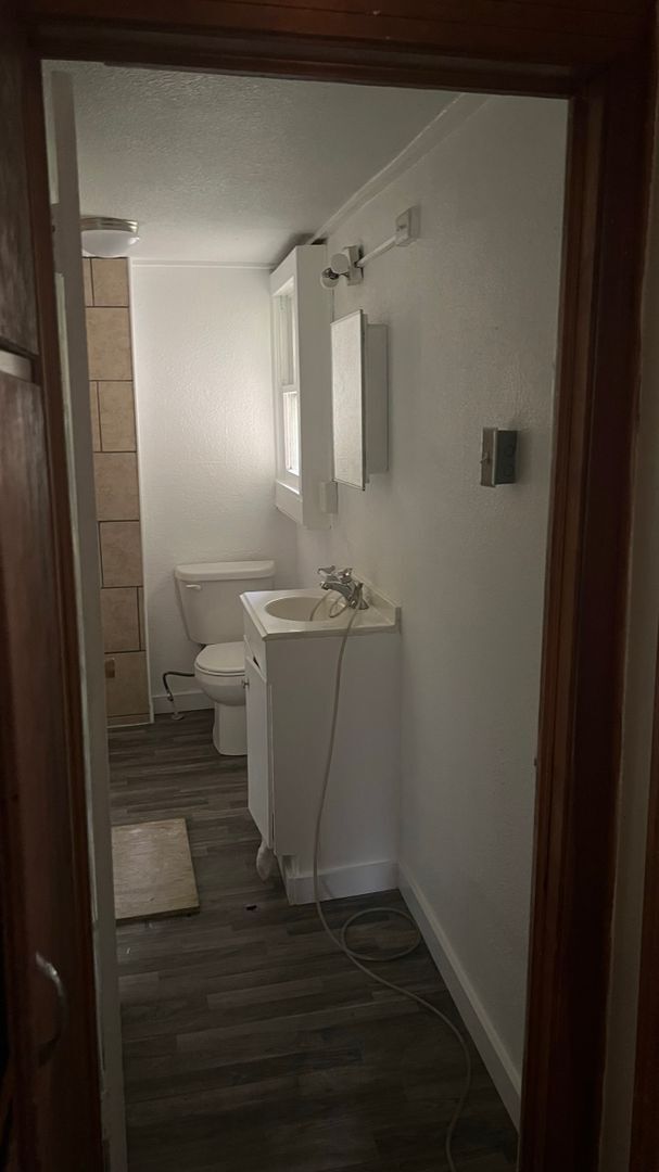 Building Photo - belcher