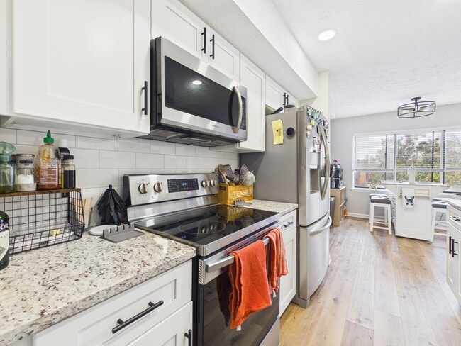 Building Photo - 1501 Bronwyn Rd