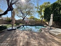 Building Photo - 1405 E Goldenrod St