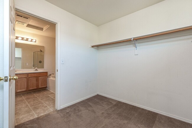 Building Photo - 4822 Rusty Nail Point
