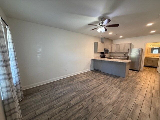 Living room to kitchen - 318 S K St