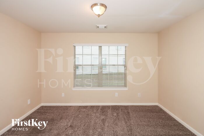 Building Photo - 18107 Valebluff Ln