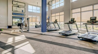 Building Photo - 23233 Western Centre Dr