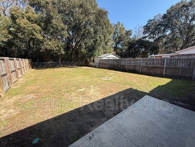 Building Photo - 4148 Charles Cir