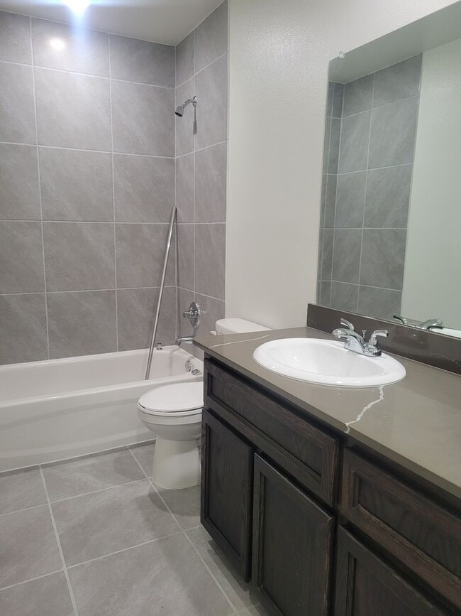 Building Photo - 2325 Zanoletti Ct