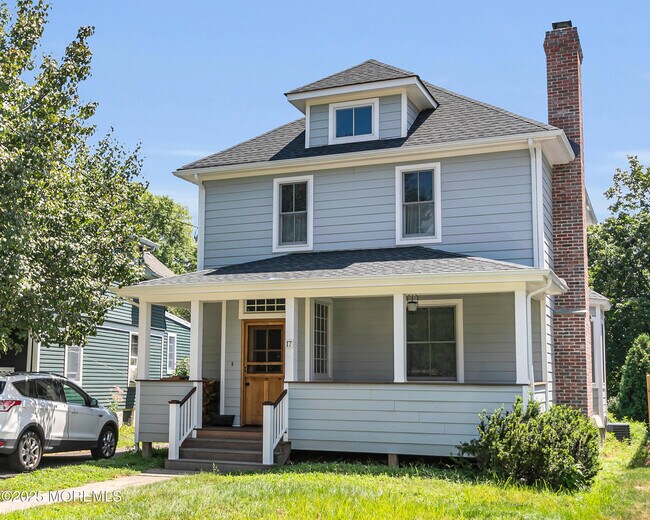 Building Photo - 17 Brown Pl
