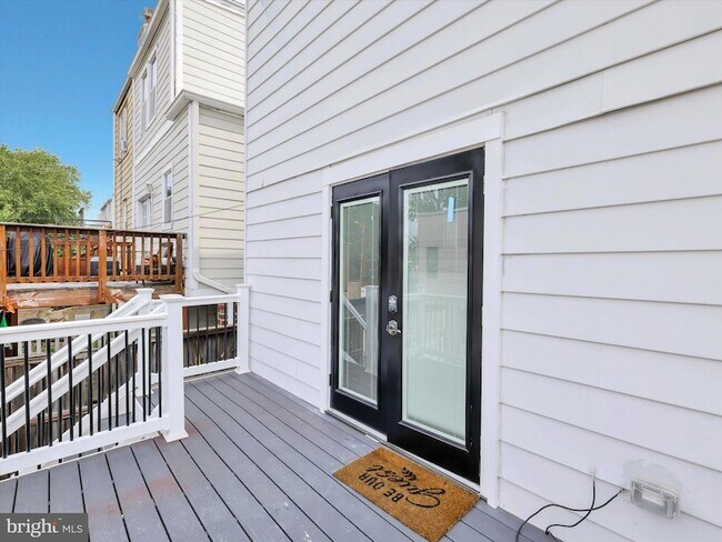 Building Photo - 4210 4th St NW