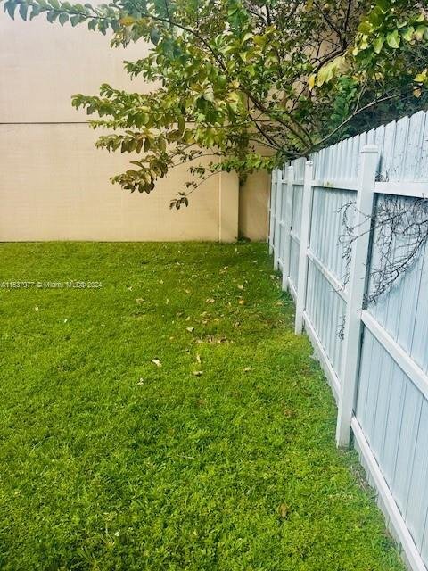 Building Photo - 1005 NW 106th Ave Cir