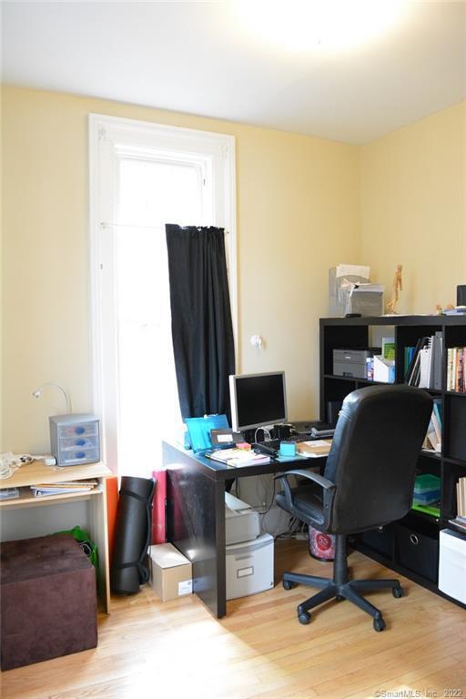 Building Photo - 104 William St