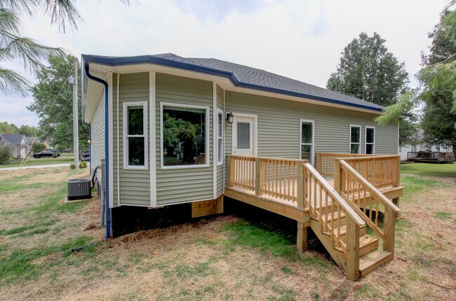 Building Photo - 114 Ted's Trail