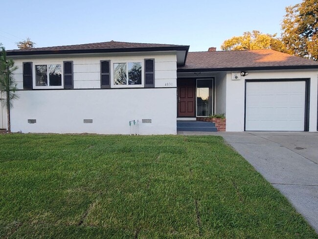 Primary Photo - Charming 3-Bedroom Home for Rent in a Quie...