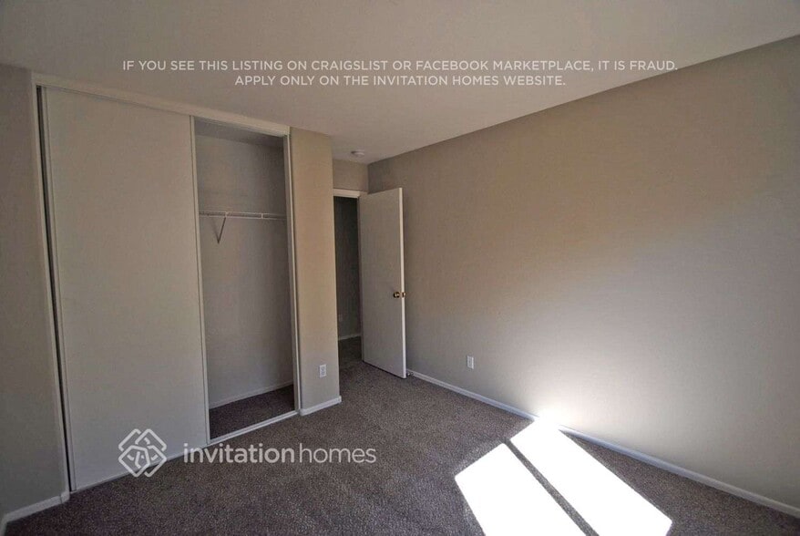 Building Photo - 12563 W Charter Oak Rd