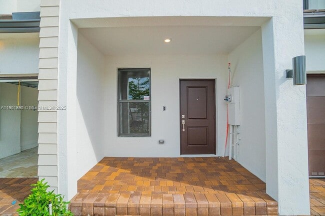 Building Photo - 207 SW 159th Ter