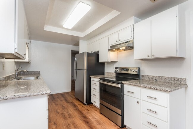 Building Photo - Harborside Waterfront 4 Bed/2.5 Bath Townhouse in Foster City