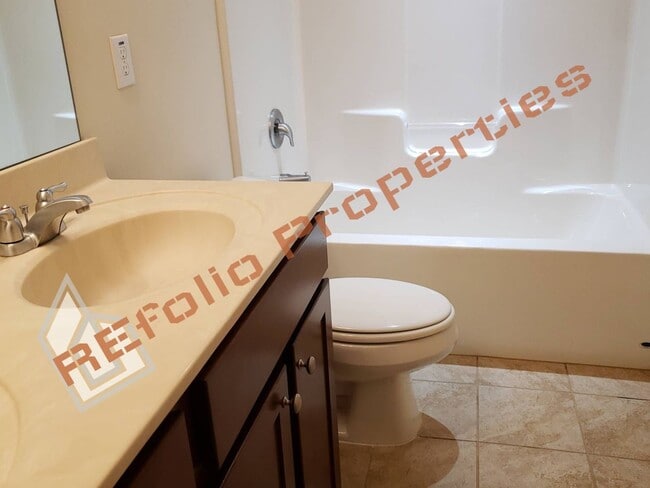 Building Photo - 2454 Pecan Ridge Way