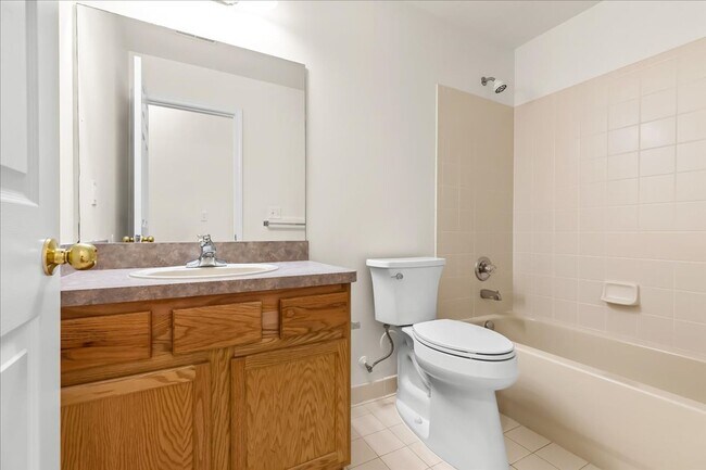 Building Photo - 17104 Chesapeake Cir