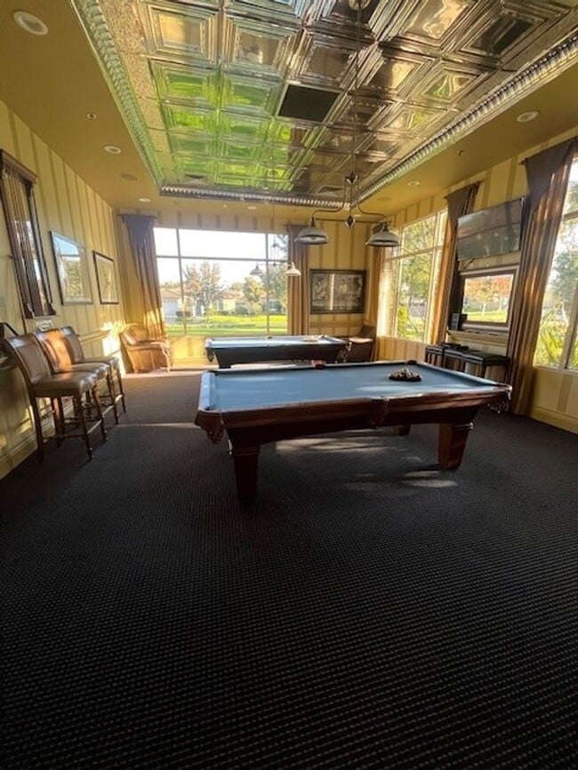 Building Photo - 121 Market Hill Way