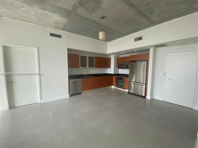 Building Photo - 3470 E Coast Ave