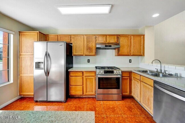 Building Photo - 2611 Redington St