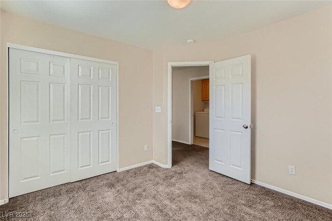 Building Photo - 8208 W Wildwood Glen Dr