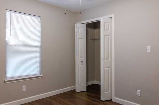 Building Photo - 3/2 located in Ft. Walton Beach