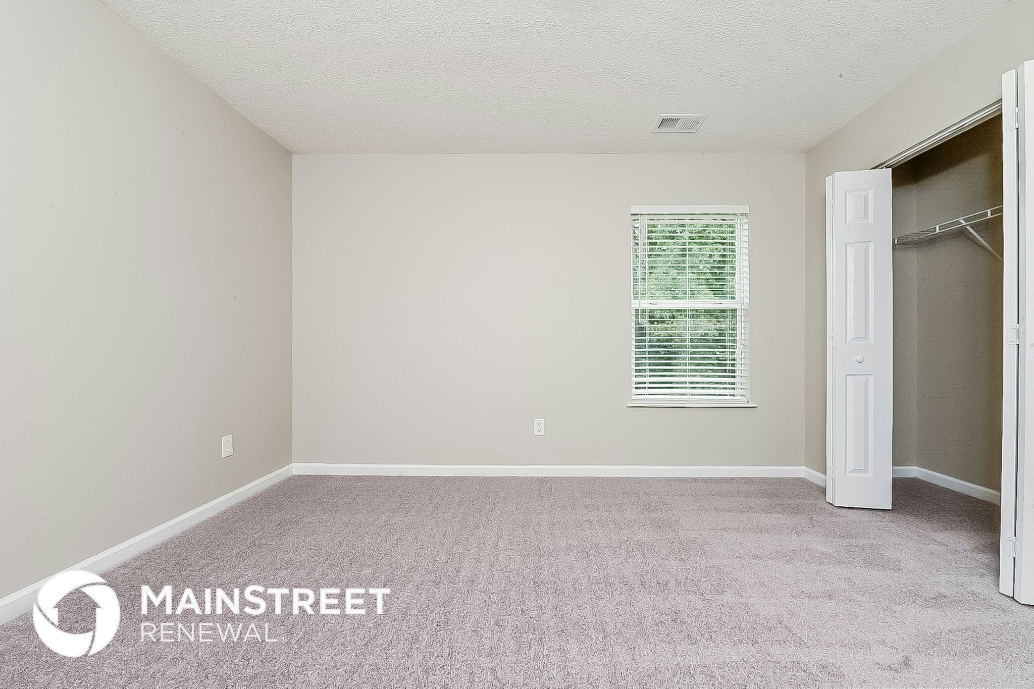 Building Photo - 2010 Sweet Bay