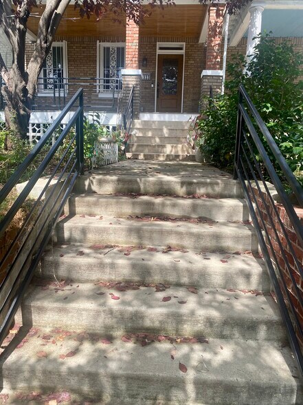 Building Photo - 1333 Randolph St NW