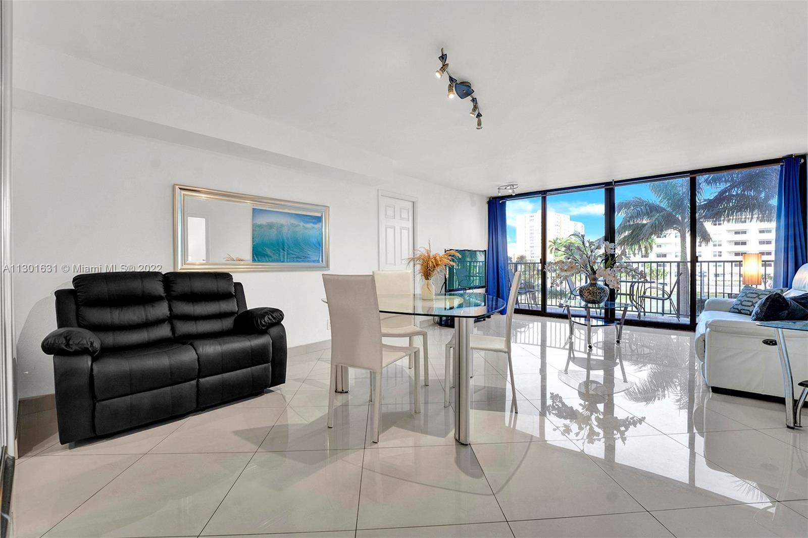 Building Photo - 2101 S Ocean Dr