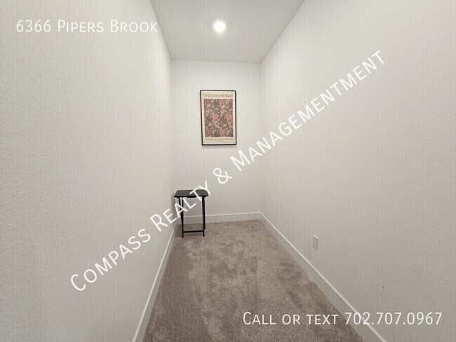 Building Photo - 6366 Pipers Brk Ln