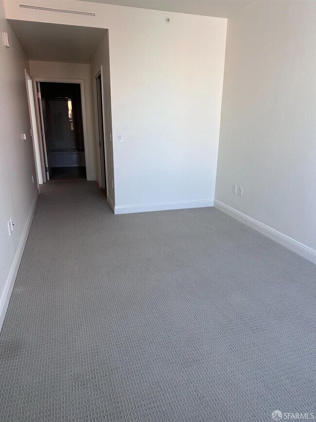 Building Photo - 588 Minna St