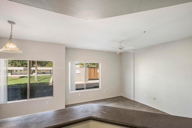 Building Photo - 4644 N 22nd St