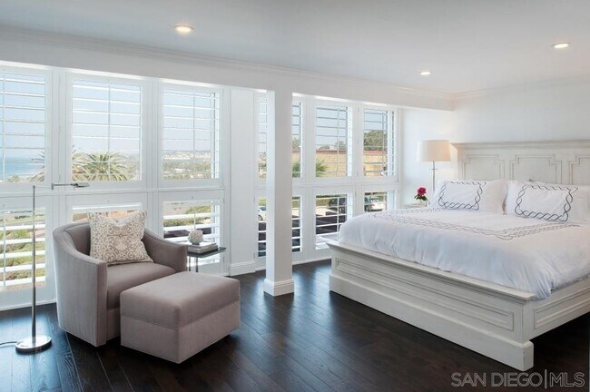 Building Photo - 1552 Camino Del Mar