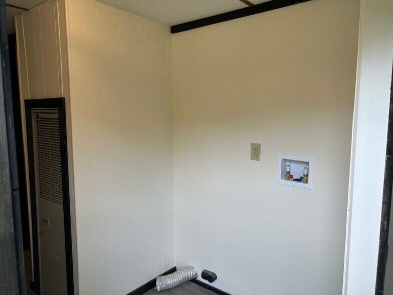 Building Photo - 7504 NY-177