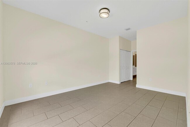 Building Photo - 8167 NW 41st St