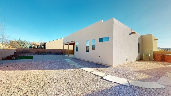 Building Photo - Rancho Viejo Gem 3 Bed 2 Bath 2 Car Garage. Beautiful Patio