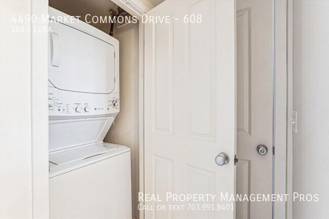 Building Photo - 4490 Market Commons Dr
