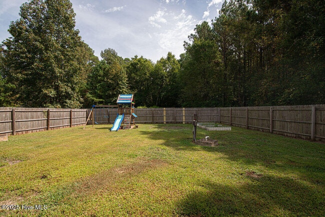 Building Photo - 854 Jim Blake Rd