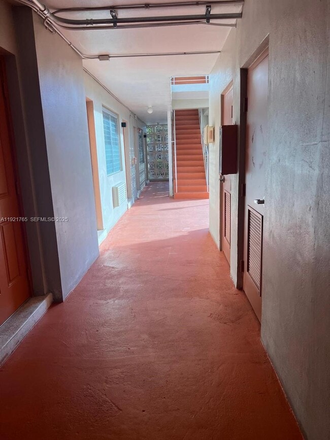 Building Photo - 141 SW 14th Ave