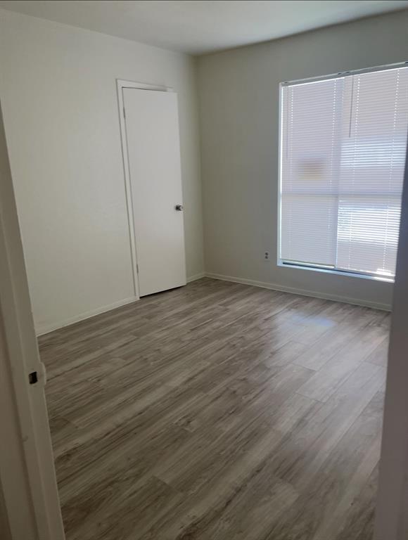 Building Photo - 8405 Wilcrest Dr