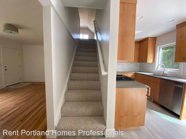 Building Photo - 3 br, 2 bath House - 3106 SW Maricara Street