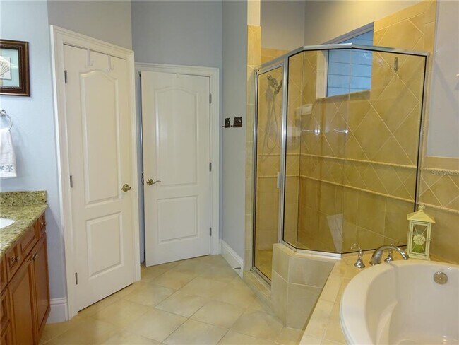 Building Photo - 4003 Southernwood Ct