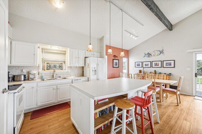 Building Photo - 4107 Long Tom Ct
