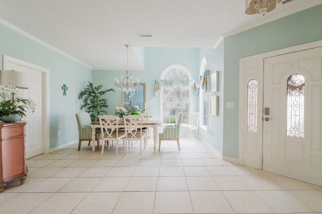 Building Photo - Furnished Home in NMB with Pool and Hot Tub