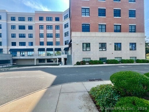 Building Photo - 215 Stillwater Ave