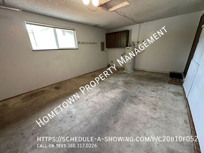 Building Photo - 214 65th Way SW