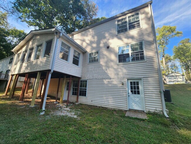 Building Photo - 1366 Heritage Glen Dr